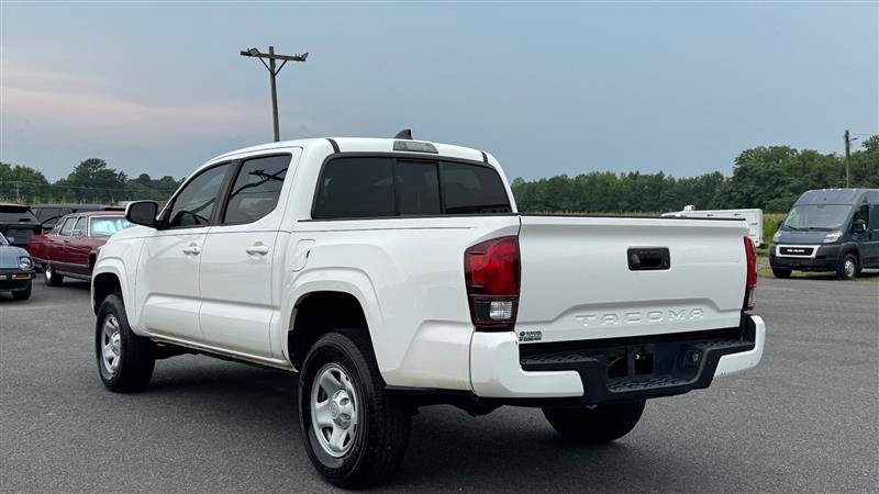 Used 2022 Toyota Tacoma SR w/ SR Convenience Package RWD image 10