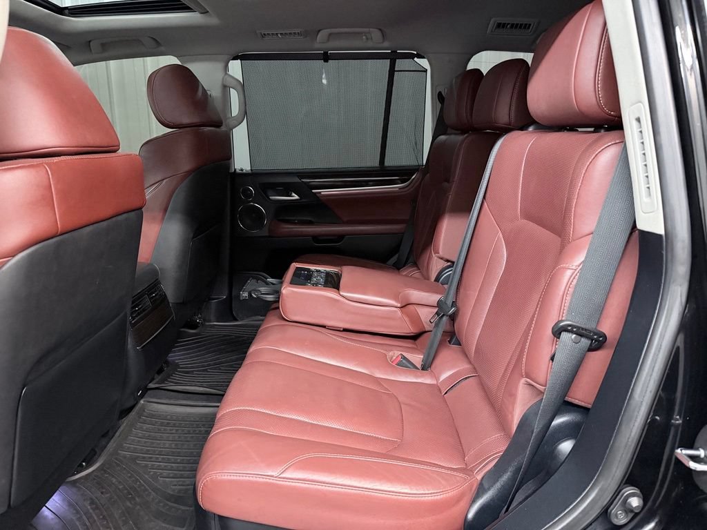 Used 2016 Lexus LX 570 4WD image 31