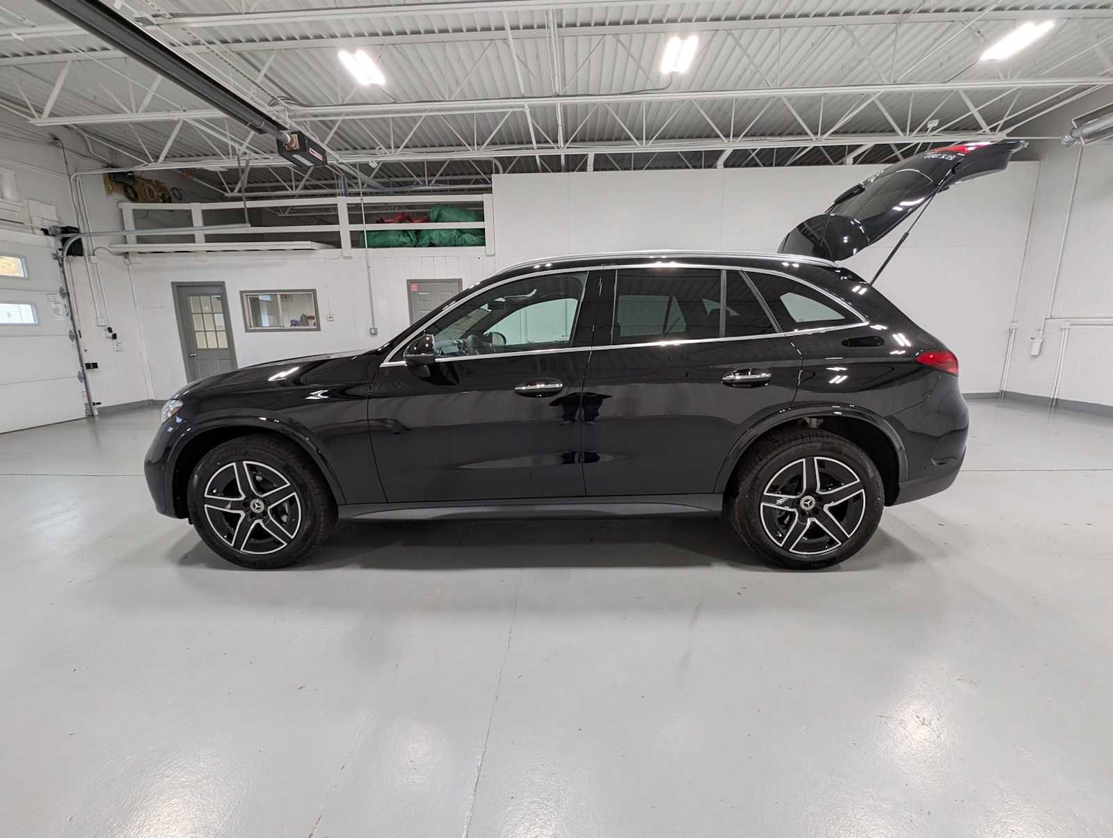 New 2026 Mercedes-Benz GLC 300 4MATIC image 10