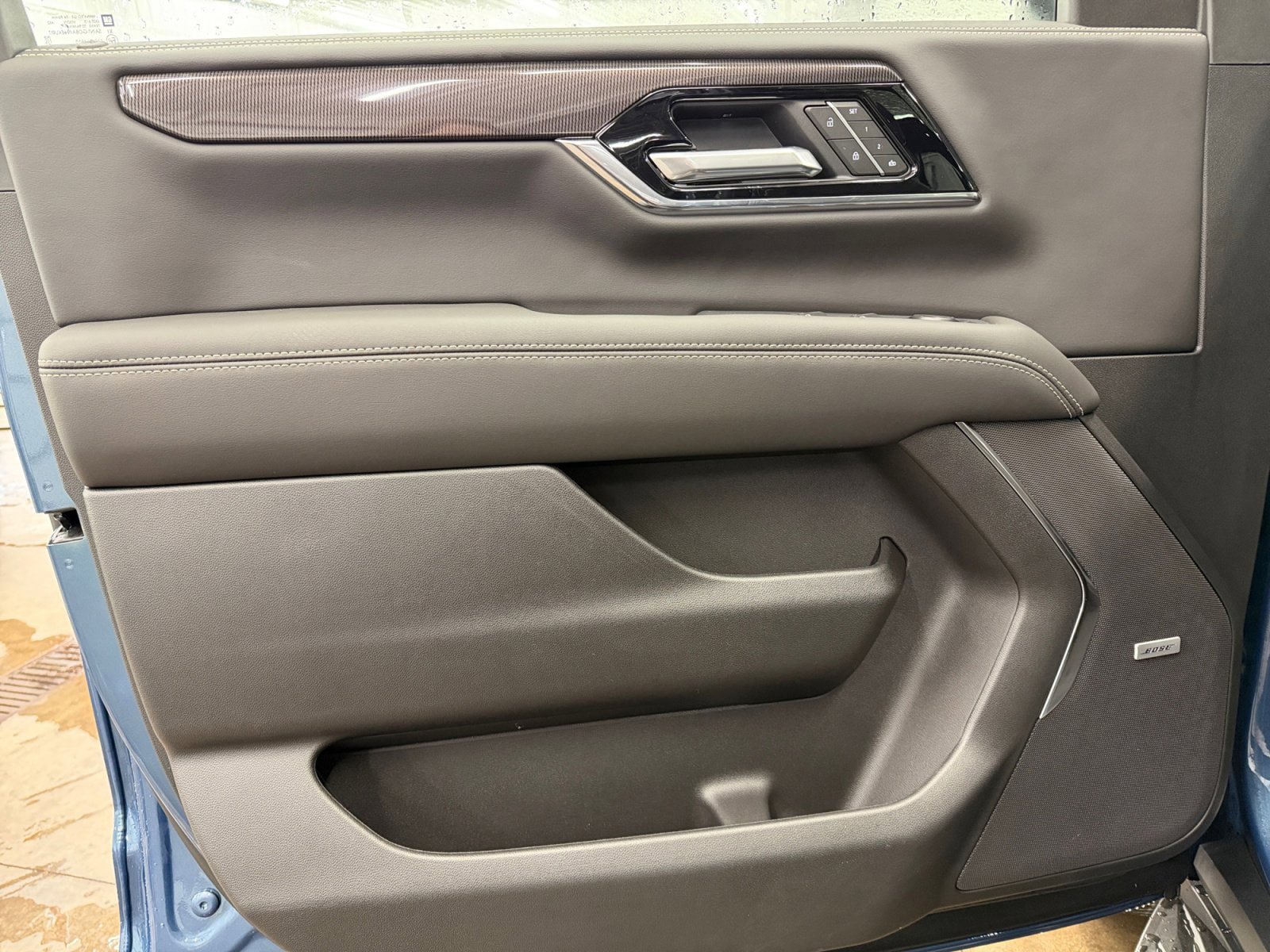 New 2026 GMC Yukon XL Elevation w/ Elevation Premium Package image 28