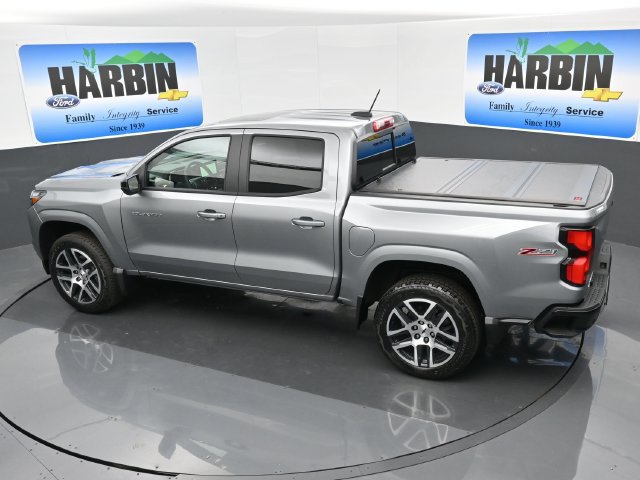 Used 2024 Chevrolet Colorado Z71 w/ Z71 Convenience Package 2 AWD/4WD image 25