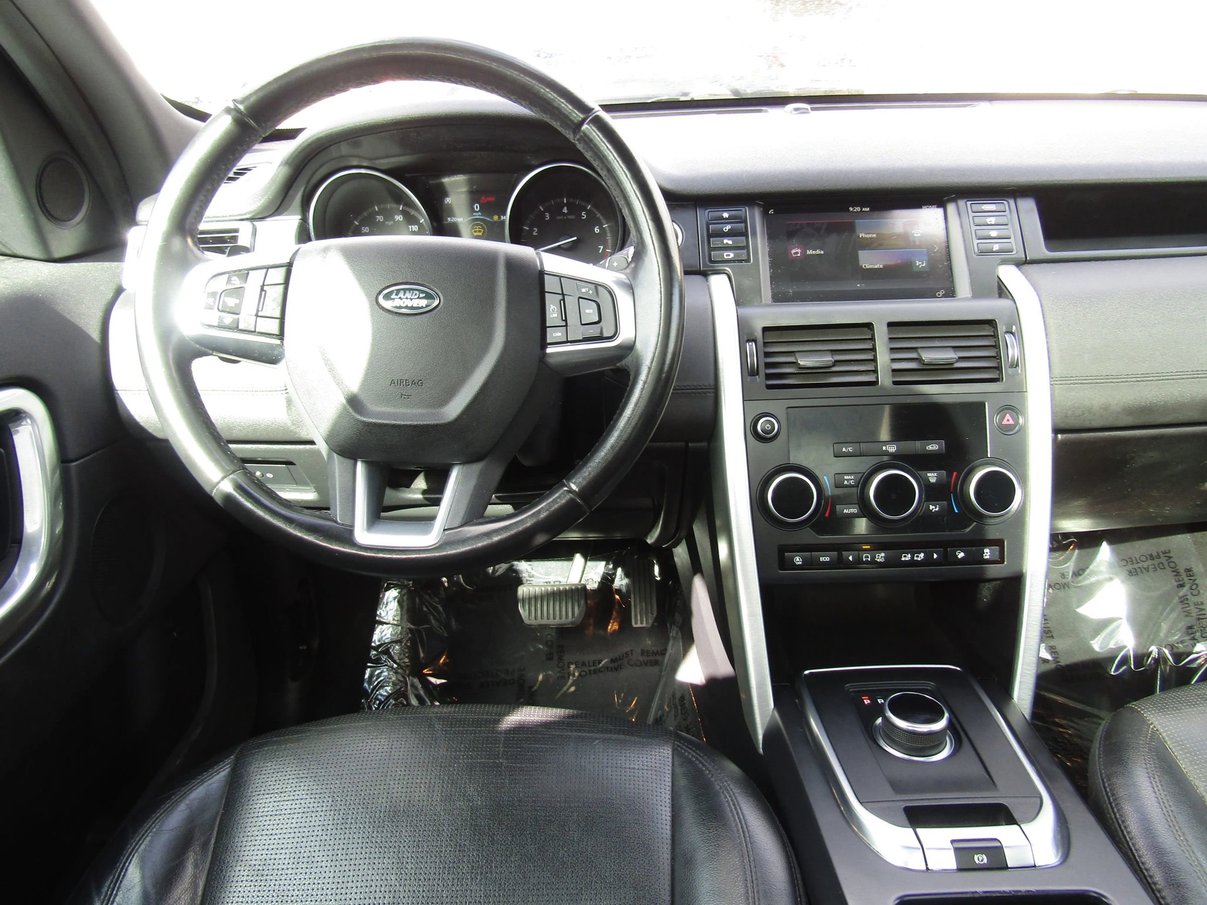 Used 2019 Land Rover Discovery Sport HSE image 23