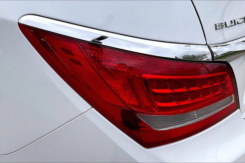 Used 2016 Buick LaCrosse Leather FWD image 22