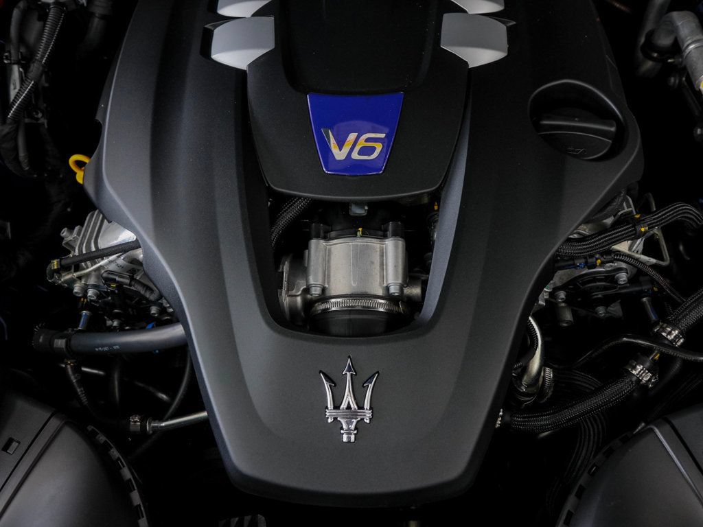 Used 2022 Maserati Levante Modena AWD/4WD image 7