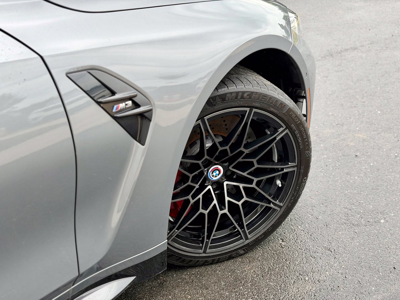 Used 2023 BMW M3 w/ Executive Package RWD image 4