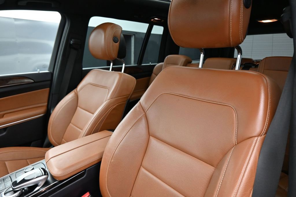 Used 2018 Mercedes-Benz GLS 550 4MATIC image 12