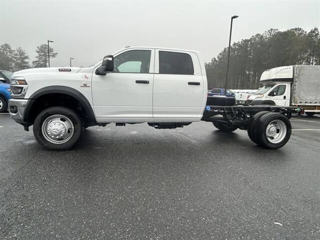 New 2026 RAM 5500 Tradesman w/ Chrome Appearance Group AWD/4WD image 3