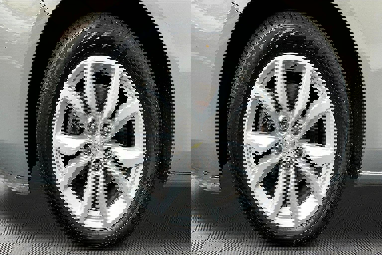 Used 2019 Chevrolet Impala LT image 31