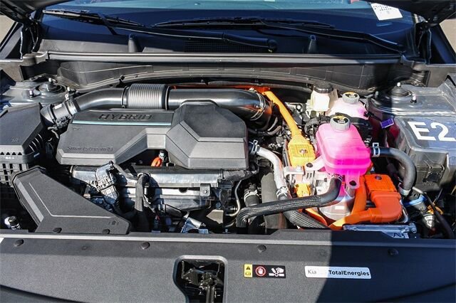 Certified 2025 Kia Sportage SX Prestige image 29