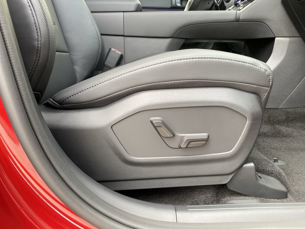 New 2026 Hyundai Santa Fe Calligraphy FWD image 40