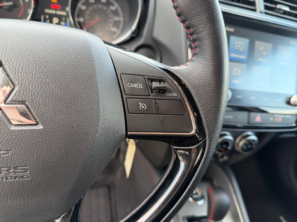 Used 2025 Mitsubishi Outlander Sport AWD image 16