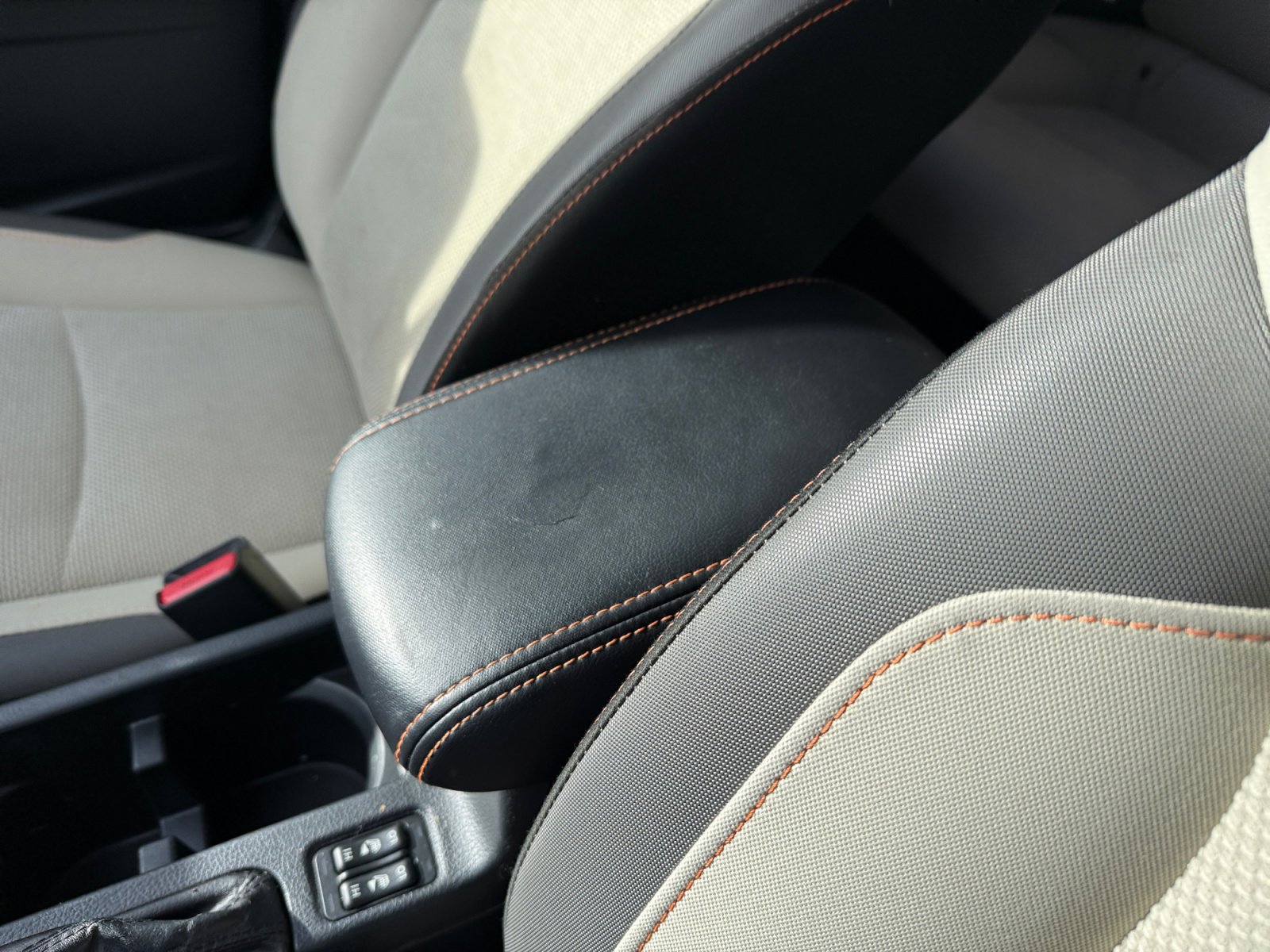 Used 2017 Subaru Crosstrek 2.0i Premium image 14