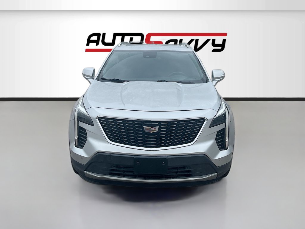 Used 2021 Cadillac XT4 Premium Luxury w/ Technology Package FWD image 2