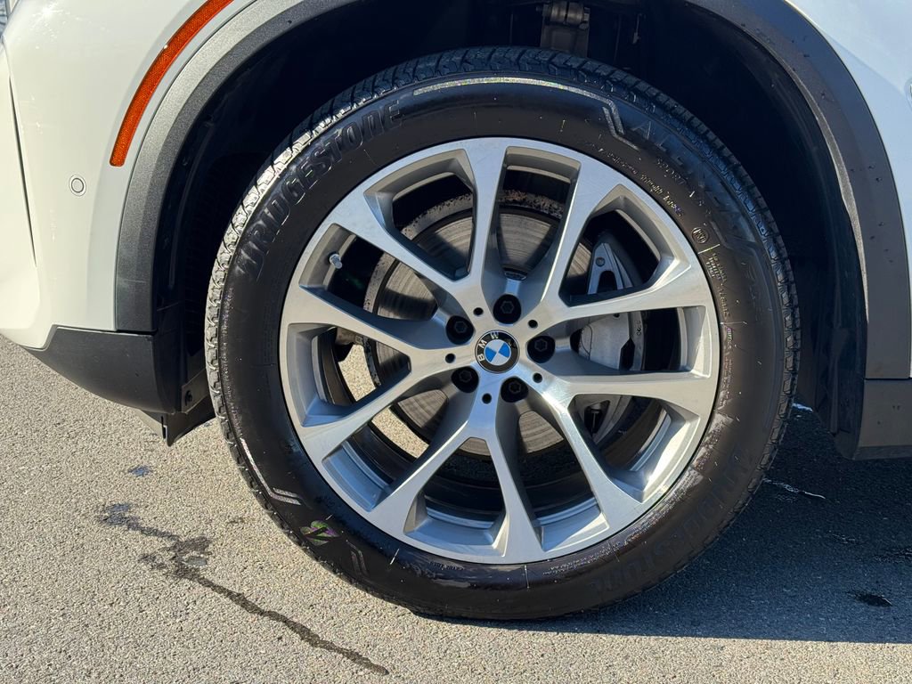 Used 2024 BMW X5 xDrive40i w/ Premium Package image 10