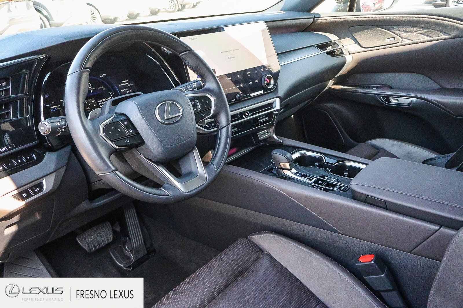 Certified 2025 Lexus RX 450h AWD w/ Luxury Package image 19