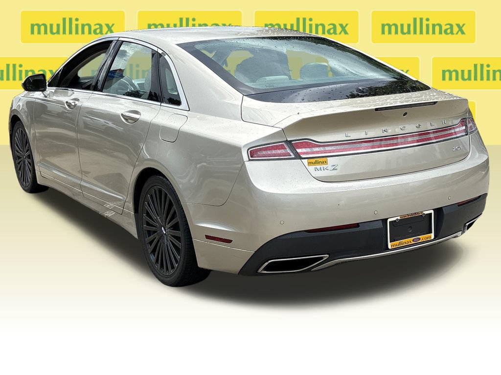 Used 2017 Lincoln MKZ Reserve FWD image 10