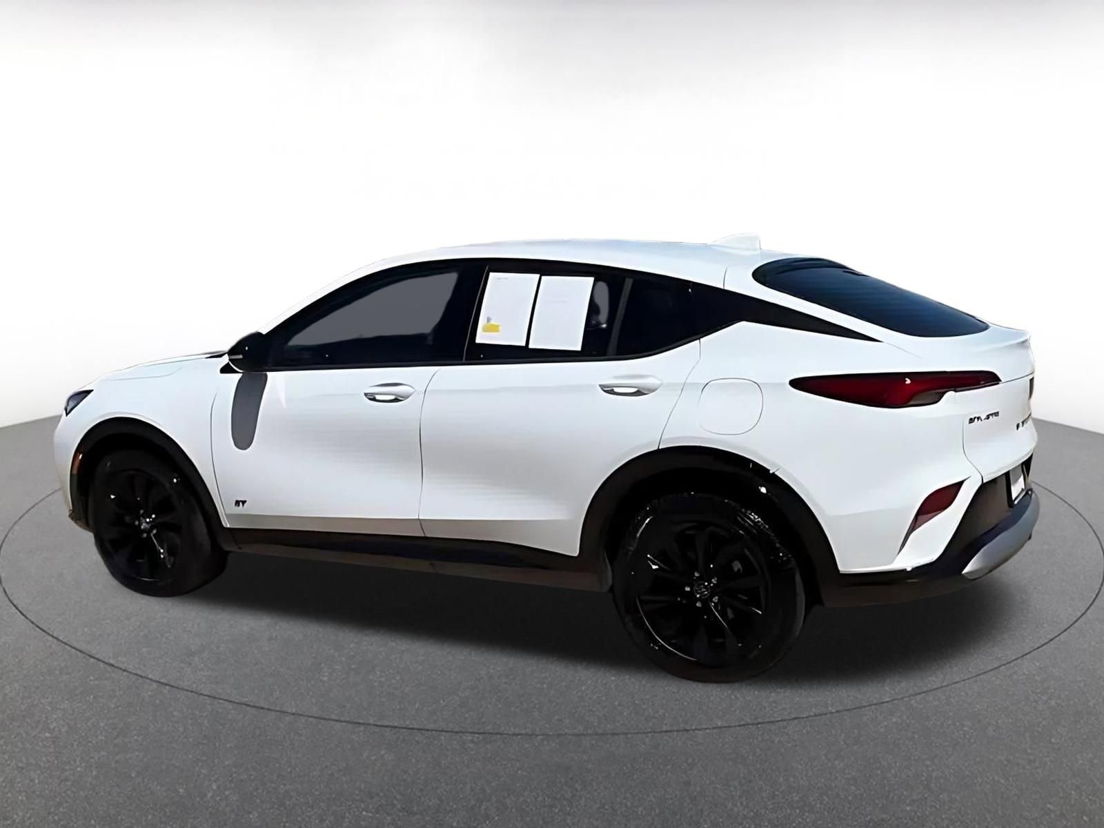 Used 2025 Buick Envista Sport Touring FWD image 11