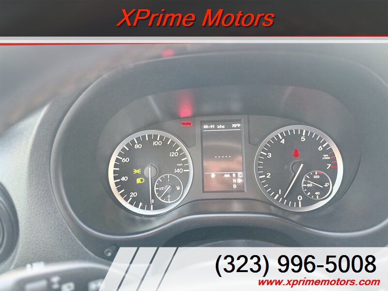 Used 2018 Mercedes-Benz Metris Passenger image 21