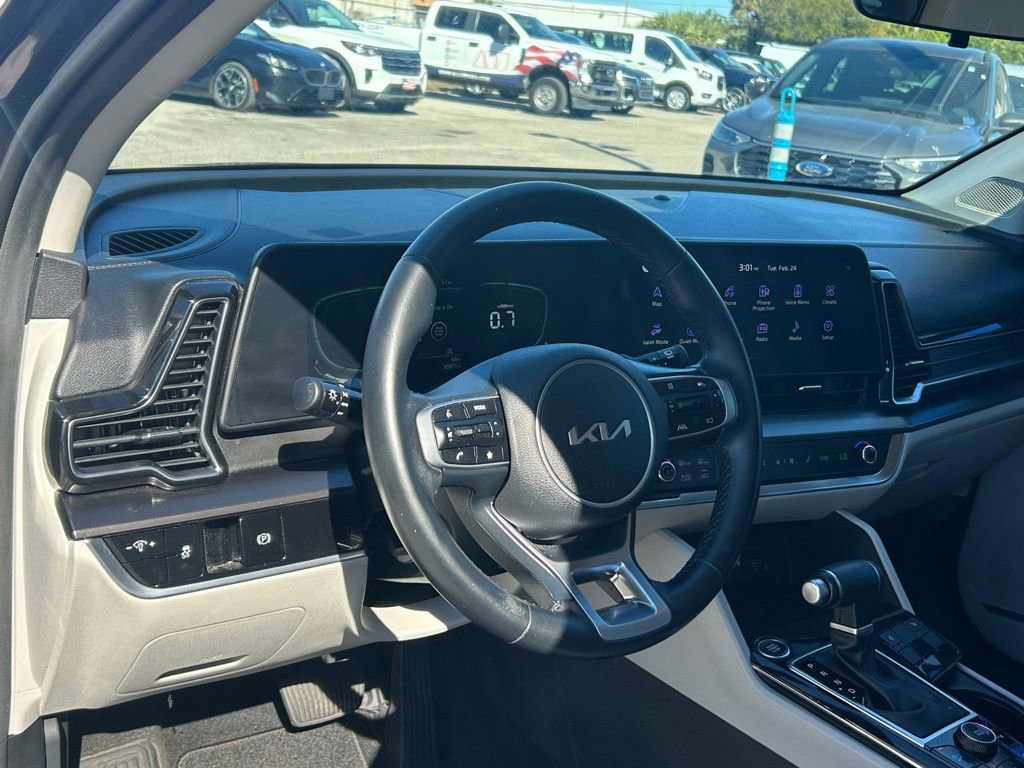 Used 2024 Kia Sportage EX image 31