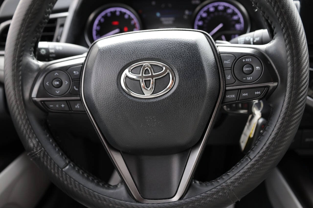 Used 2022 Toyota Camry SE AWD/4WD image 18