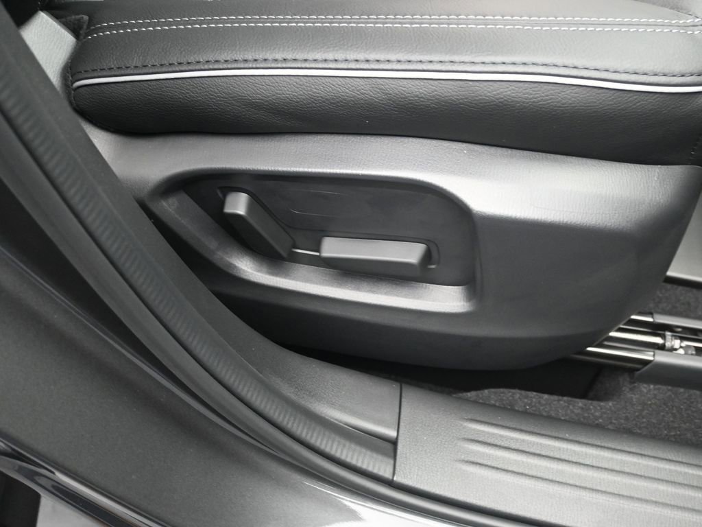 Used 2025 MAZDA CX-5 AWD 2.5 S w/ Preferred Package image 17