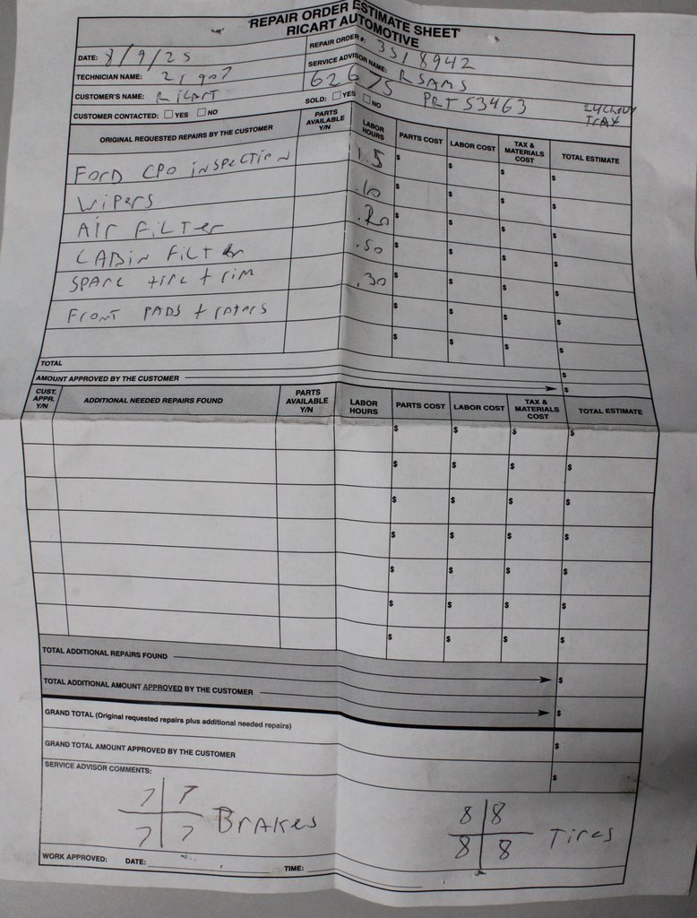 Used 2024 Chevrolet Trax LT w/ Driver Confidence Package image 4