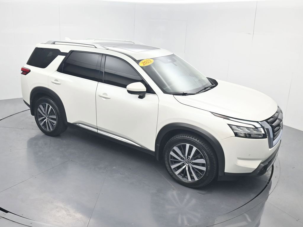 Used 2022 Nissan Pathfinder Platinum w/ Cargo Package image 69
