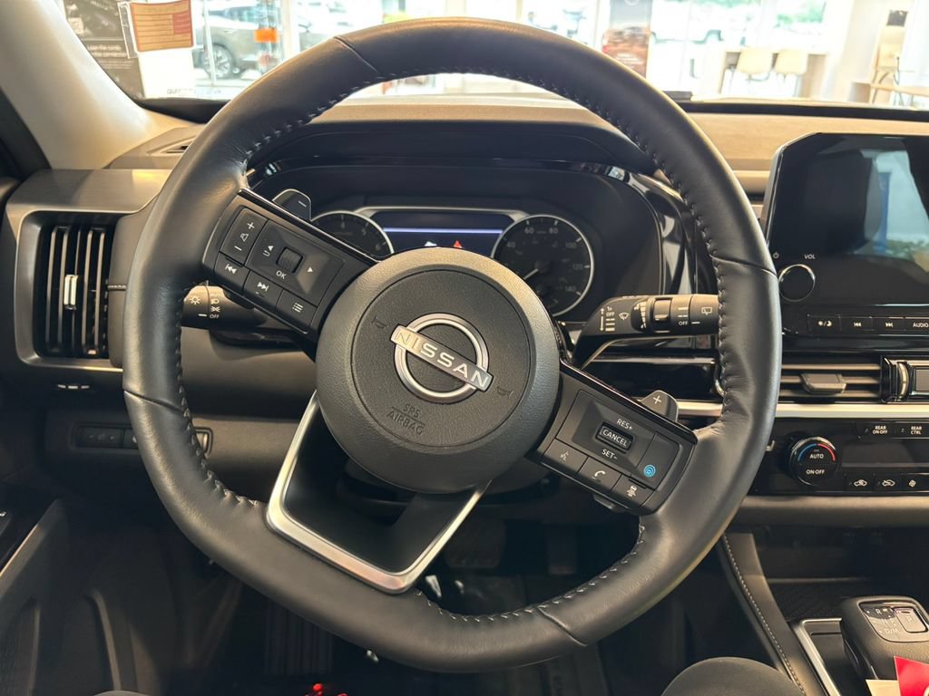 Certified 2025 Nissan Pathfinder SL AWD/4WD image 18