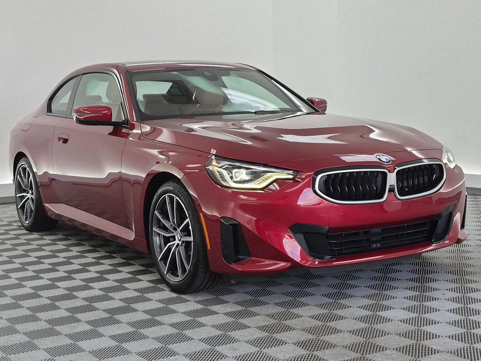 Used 2025 BMW 230i Coupe RWD image 7