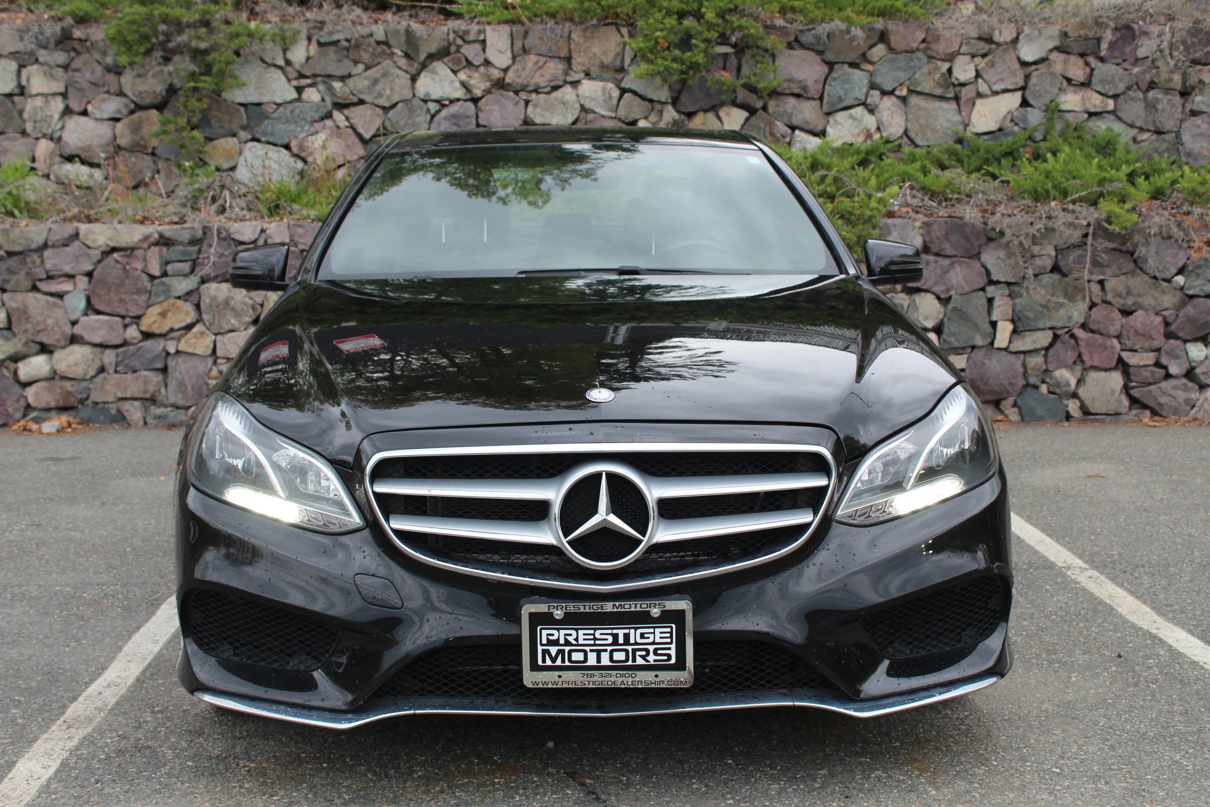 Used 2016 Mercedes-Benz E 350 4MATIC Sedan image 3