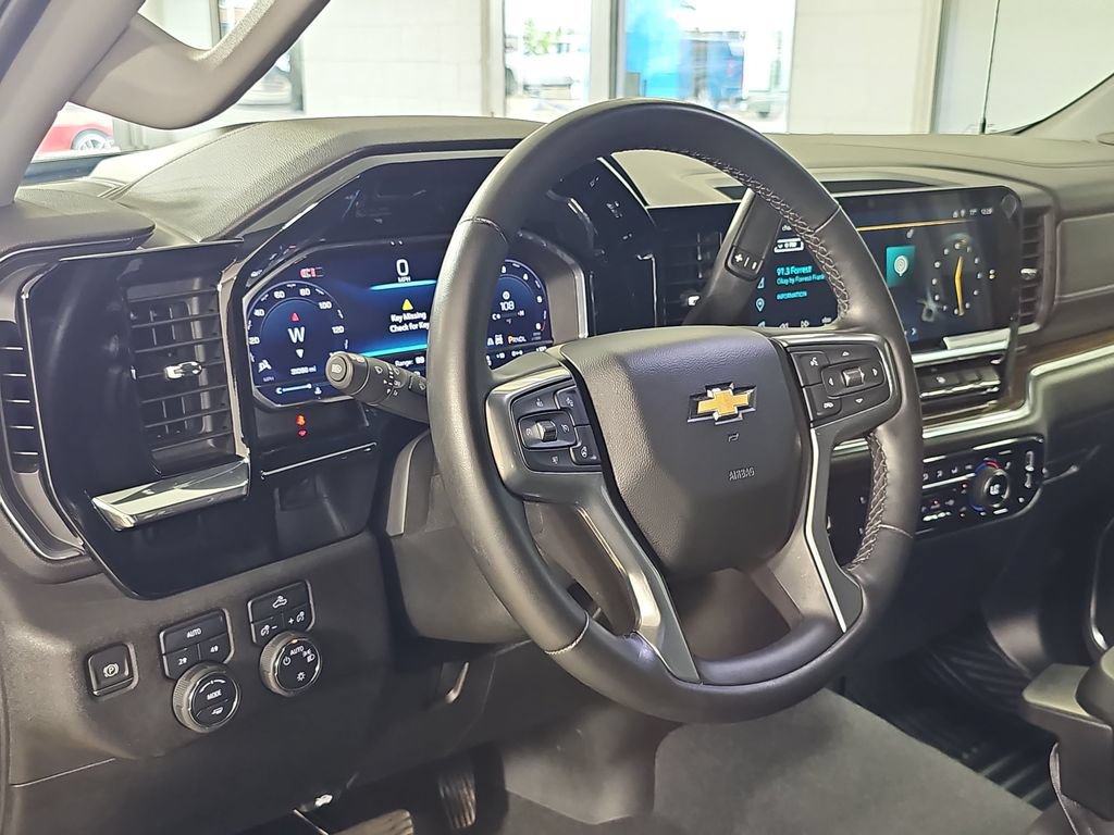 Certified 2024 Chevrolet Silverado 1500 LT AWD/4WD image 19