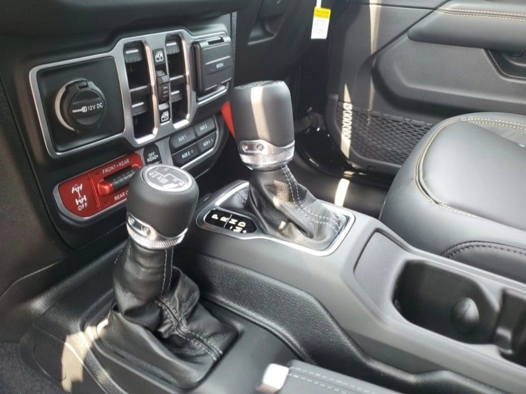 New 2025 Jeep Wrangler Rubicon 392 image 9