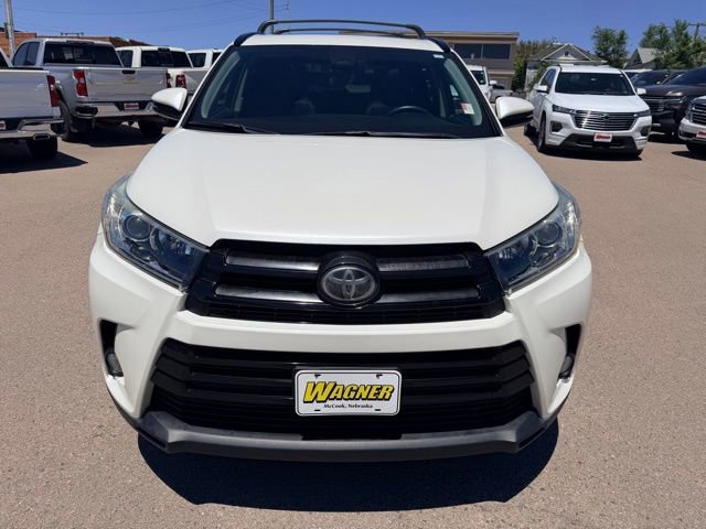 Used 2017 Toyota Highlander SE FWD image 8