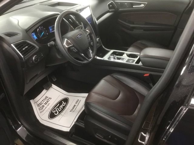 Used 2022 Ford Edge Titanium w/ Equipment Group 301A image 11