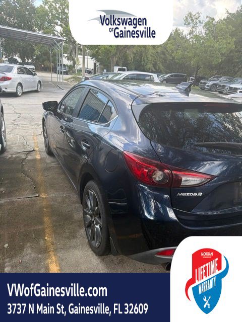 Used 2015 MAZDA MAZDA3 i Touring w/ Technology Package FWD image 6