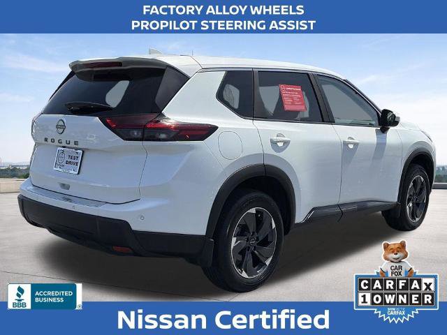 Certified 2026 Nissan Rogue SV FWD image 5