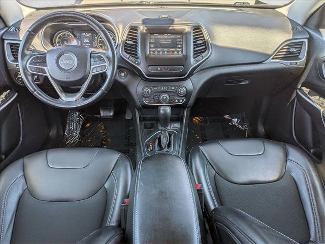 Used 2019 Jeep Cherokee Latitude Plus FWD image 16