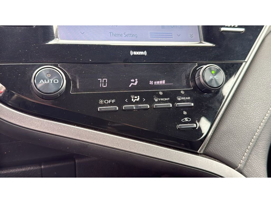 Used 2020 Toyota Camry SE FWD image 23