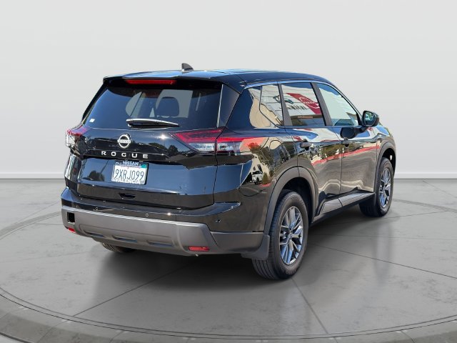 Certified 2026 Nissan Rogue S FWD image 4