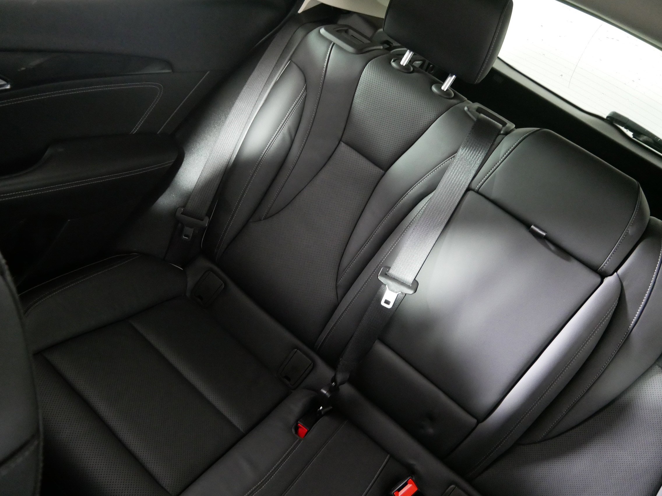 Used 2021 Buick Envision Essence image 12