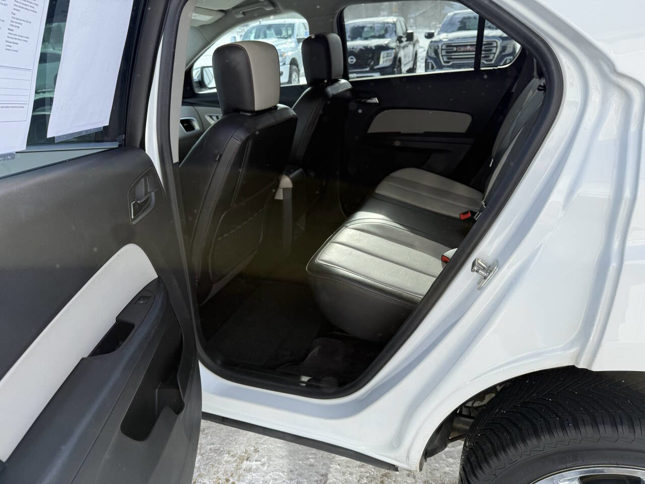 Used 2015 Chevrolet Equinox LTZ image 6