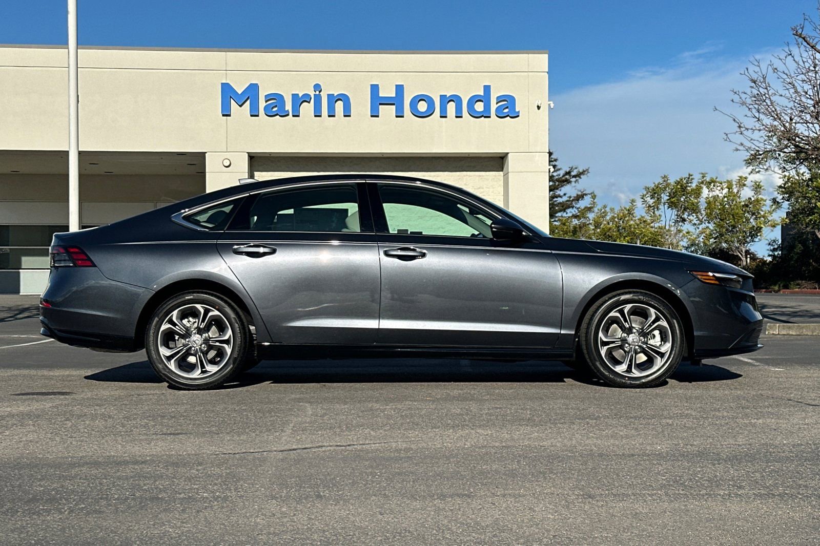 New 2026 Honda Accord EX-L image 3