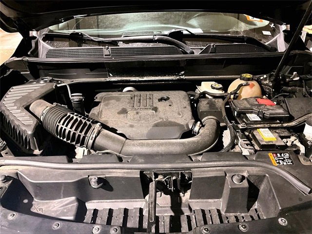 Used 2022 GMC Acadia SLE image 10