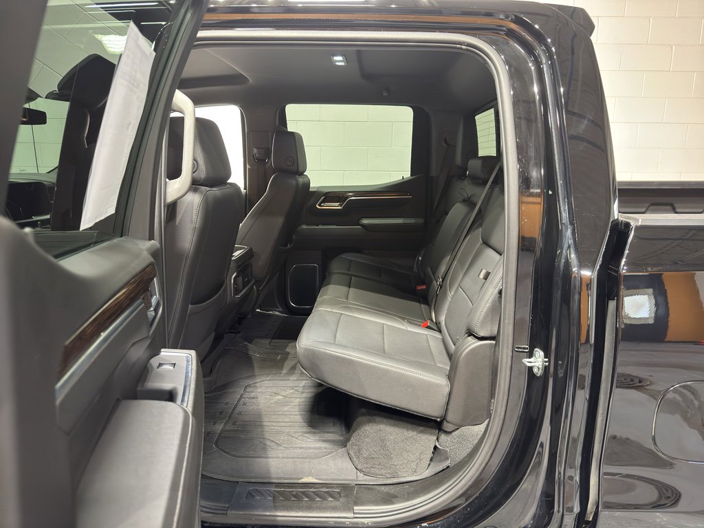 Used 2024 GMC Sierra 1500 Elevation w/ Elevation Premium Package image 14