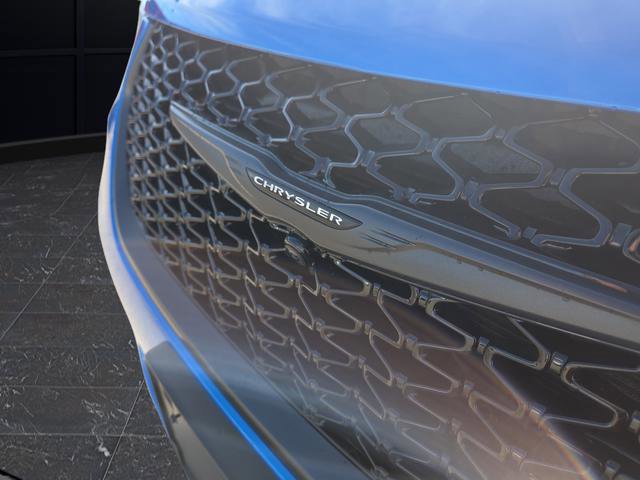 New 2026 Chrysler Pacifica Select w/ S Appearance Package image 36