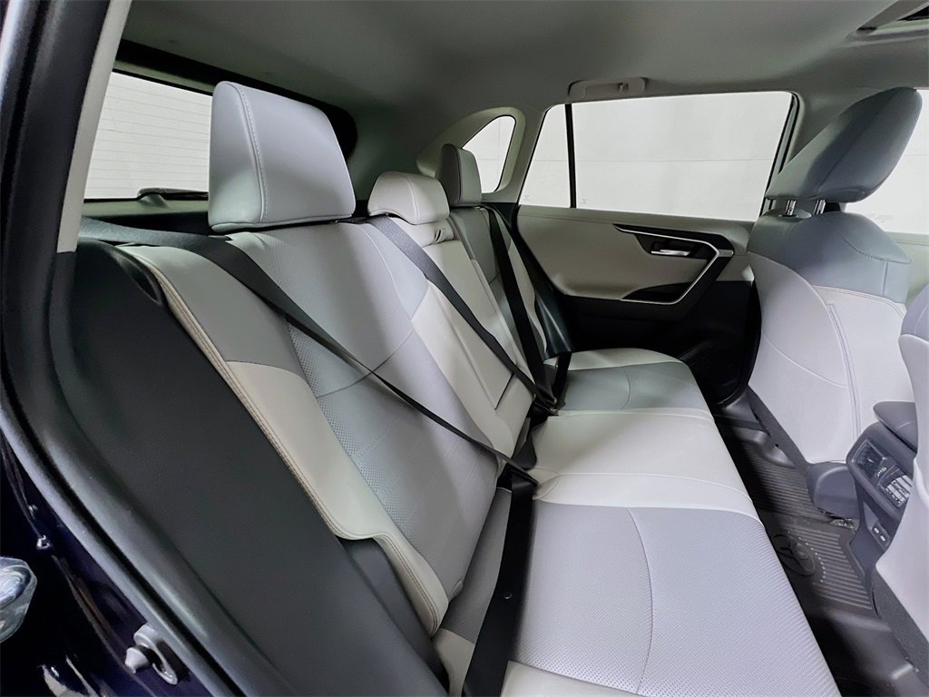 Used 2025 Toyota RAV4 Limited image 25