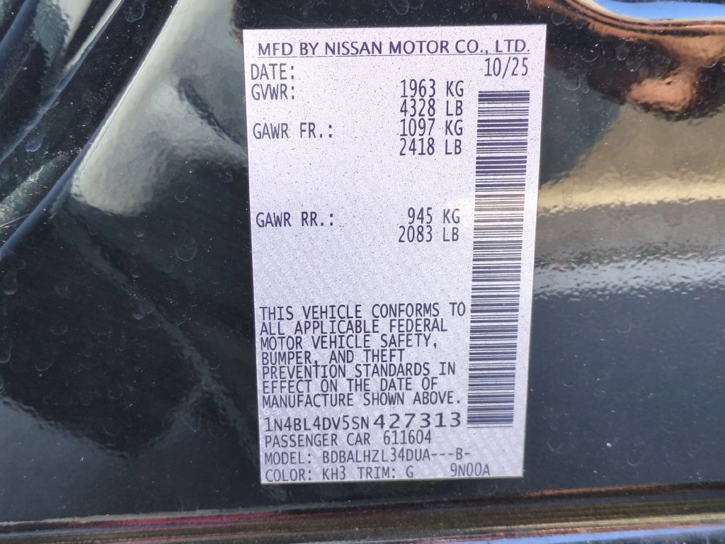 Used 2025 Nissan Altima 2.5 SV FWD image 35