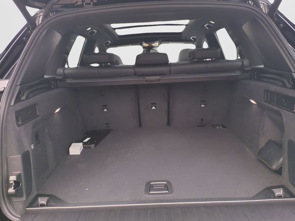 New 2026 BMW X5 xDrive40i w/ M Sport Package AWD/4WD image 12