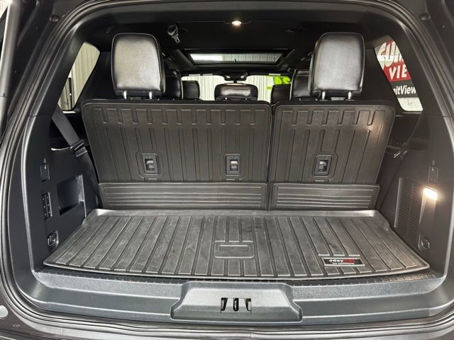 Used 2024 Ford Expedition Platinum image 10