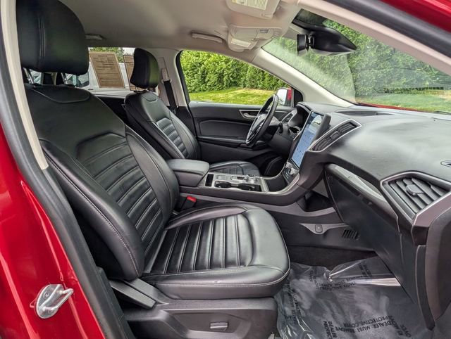 Used 2024 Ford Edge SEL AWD/4WD image 12